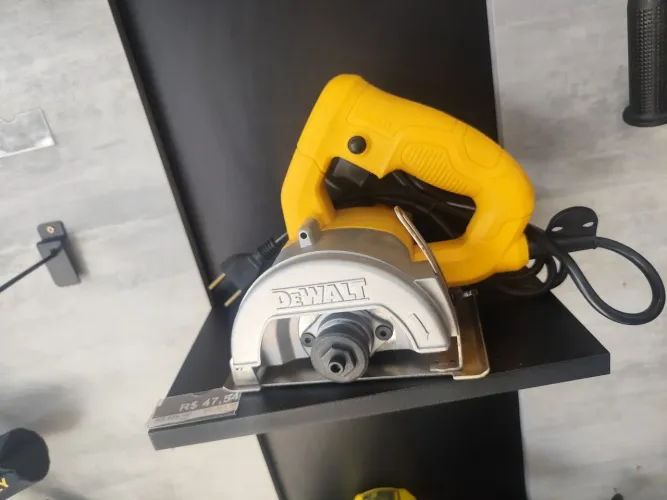 Serra mármore Dewalt