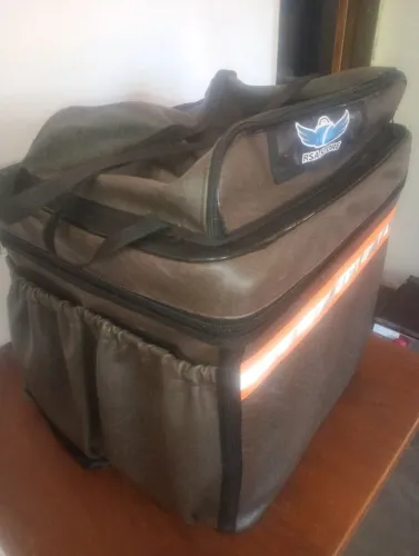 Bolsa delivery acabamento em couro resistente ZAP *53