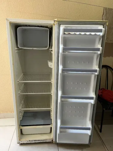 Geladeira Consul 240 lts 