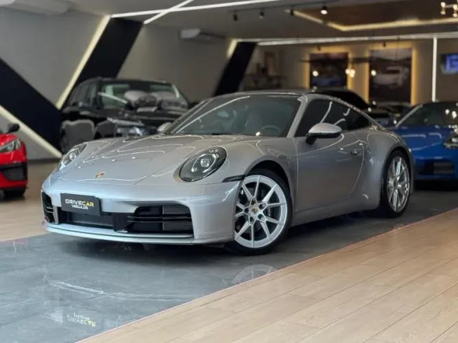 Porsche 911 Carrera 3.0 24V H6 PDK 2026