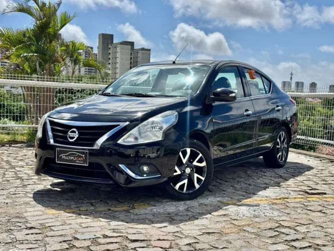 Nissan Versa Unique 1.6 16V Flexstart 4P Aut. 2017