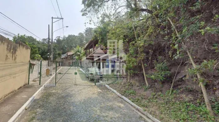 Área à venda, 3.000 m² por R$ 670.000 - Santa Rosa - Niterói/RJ