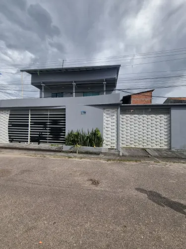 Alugo CASA e SUÍTES no bairro da vila, próximo à praia do areião
