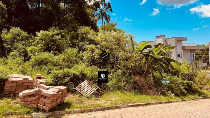 Terreno à venda no Bairro Planalto em Morro Reuter RS REF: 1805