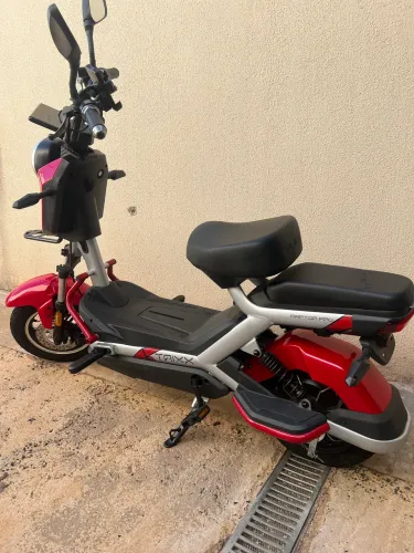Scooter elétrica 1000wts