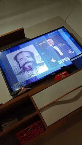Tv Philco com defeito.