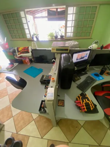 Estação de trabalho, modular, até 4 mesas