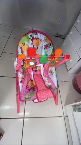 Cadeira de descanso e balanço feminina 