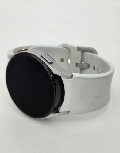 Smartwatch Samsung Galaxy Watch 4 (Bluetooth, 40mm) - Prata