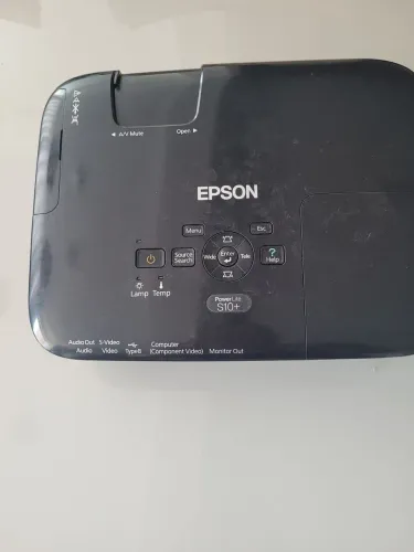 Projetor Epson PowerLite S10+