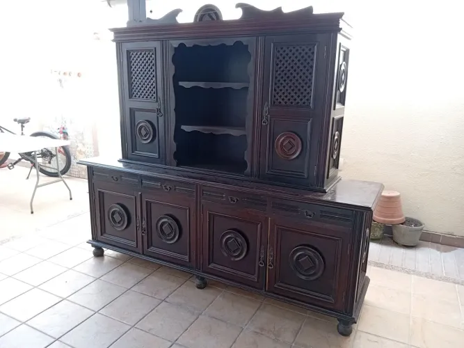 Black friday antecipada: Arca e buffet aparador em madeira, estilo colonial, para sala.