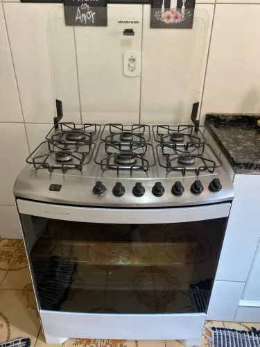 Vende-se Fogão 6 bocas Brastemp Elétrico