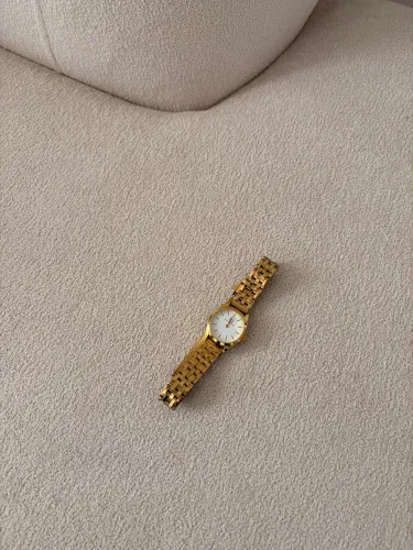 Relógio saint germain dourado mini belle