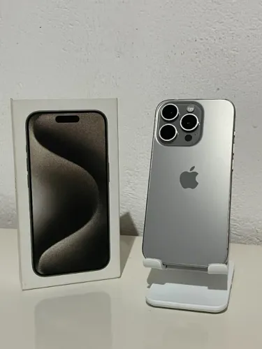 iPhone 15 Pro 256GB Titânio Impecável - Com Caixa, Sem Detalhes