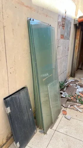 VIDRO LAMINA VIDRO 1,85CMx90CM