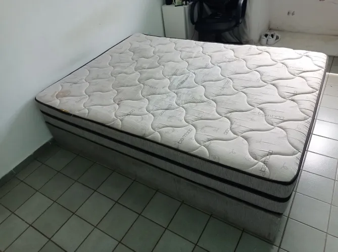 Cama Box com molas ensacadas