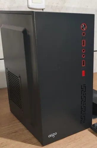 CPU Intel i3 quarta geração, SSD 120GB, 8GB de Ram