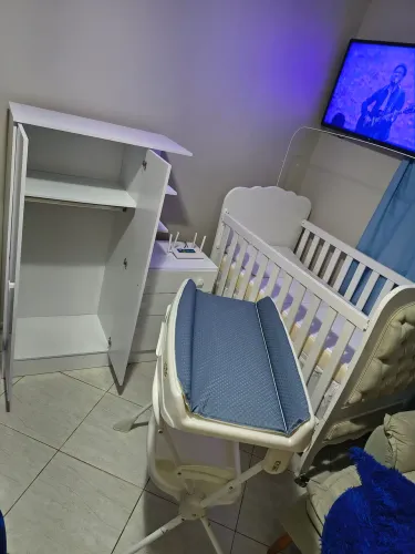 Kit Quarto de Bebê: Berço Cama + Colchão Novo + Guarda-Roupa/Cômoda + Banheira Burigotto