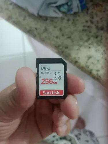 Vendo cartão de memória original 256gb SanDisk (não é microSD)