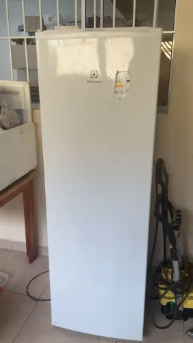 Freezer Electrolux Vertical
