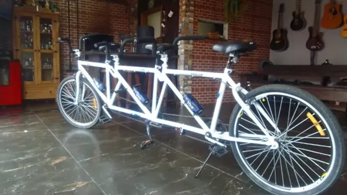 Bicicleta 3 lugares / canoinhas e regiao