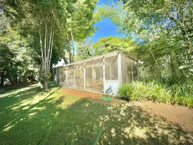 Otimo para construçao de Condominio Horizontal Casa com amplo terreno de 2000m² Jardim Gue