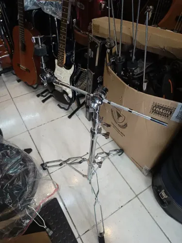 Estante de prato p/ bateria girafa 2 estágios Xpro Cibanez bruta e robusta pratos grandes