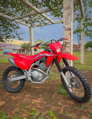 CRF 250F / 2024 / MOTOSHOW / PROZONA / PEGO CRF 230