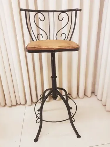 Banqueta Bistrô Ajustável Arabesco