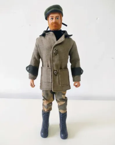 Boneco Falcon