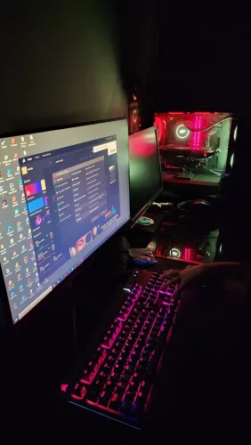 PC Gamer , troco por iphone