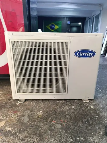 Condensadora Carrier 12.000 Btus/h 220v R22