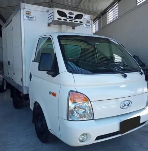 Hr bau refrigerado ano 2012