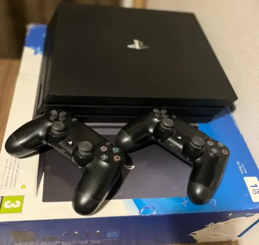Console Playstation 4 Pro 1tb + 2 Controles Ps4 Modelo Cuh-7016b Único Dono - Não Aceito R