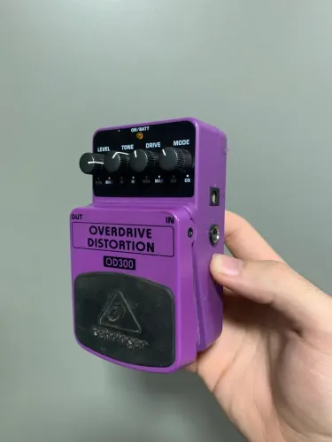 PEDAL PARA GUITARRA BEHRINGER OD300 OVERDRIVE E/OU DISTORÇÃO!! PARA GUITARRISTAS