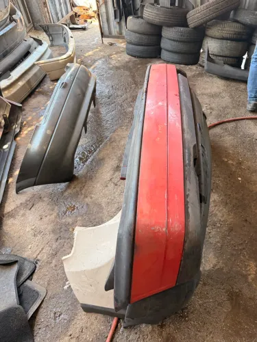 Pára-choque traseiro Golf mk3 