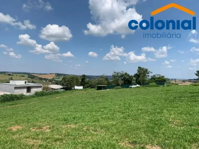 TERRENO EM CONDOMÍNIO DE ALTO PADRÃO, FAZENDA DONA CAROLINA, DE 1.350M².CAPELA DO BARREIRO