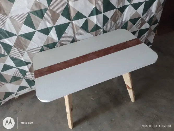 Mesa de centro moderna com design único