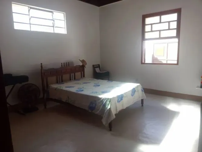 Casa com 3 Quarto(s) e 3 banheiro(s) para Alugar, 950 m² por R$ 6500 / Mês