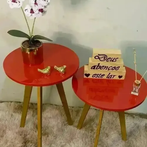Vendo lindas mesinha de canto e aparador