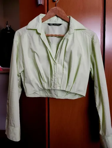 Camisa Cropped Verde Claro Zara