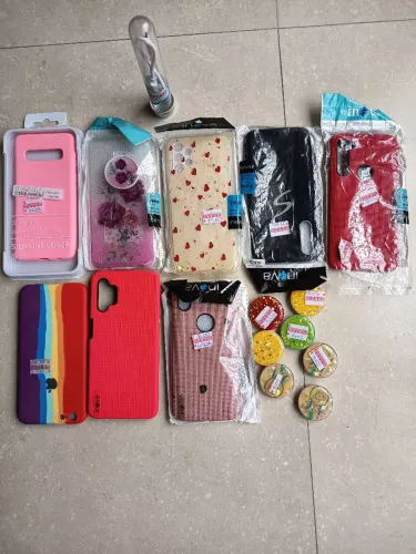 Capas e acessórios para celular.