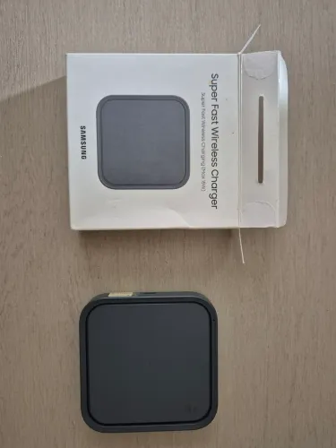 Carregador sem fio original, indução, marca Samsung semi novo 15W