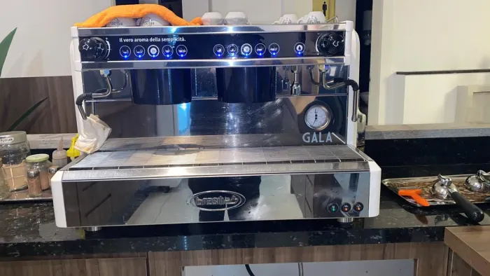 Máquina de Café Espresso Profissional Brasilia Gala