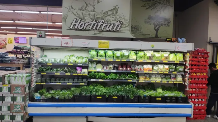 Geladeira Expositor Refrigerado ELETROFRIO antiga boa condição RETIRAR no LOCAL ZL - SP