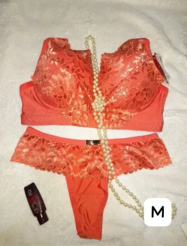 Conjunto de Lingerie Renda Laranja - Tamanho M
