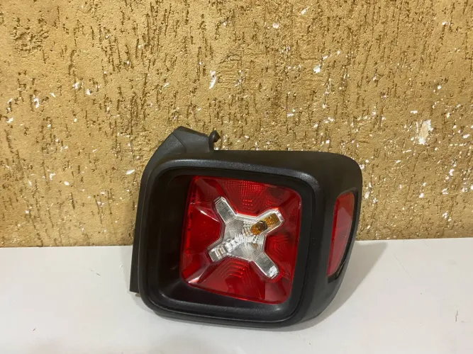 Lanterna direita Renegade 2015/2016/2017/2018/2019/2020/2021