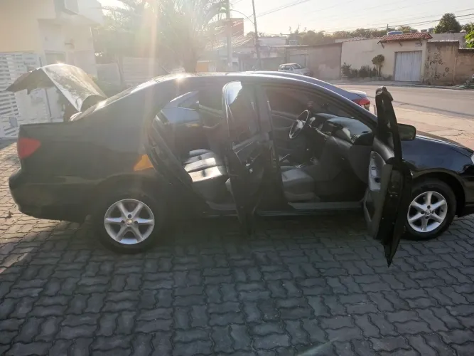 Toyota Corolla XLI 1.6 16V 110cv Aut. 2003