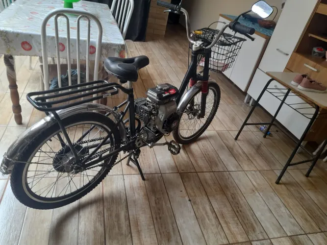 Vende bicicletas motorizada 49cc 4 tempo muito bao