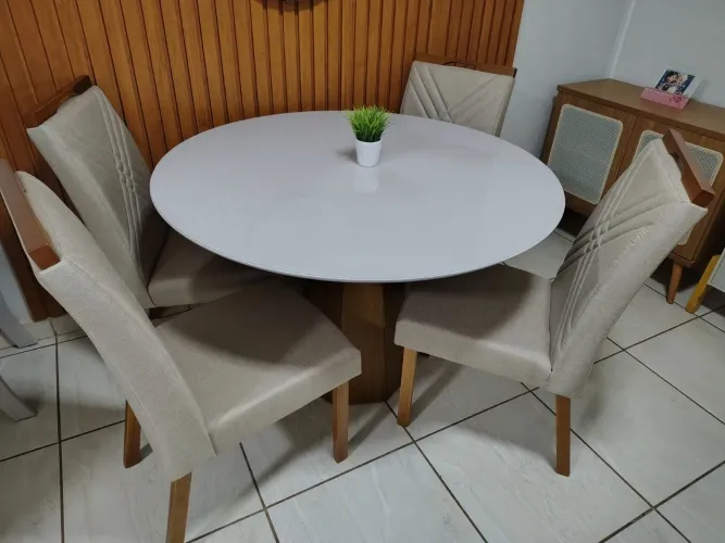 Mesa de Jantar Redonda 4 Lugares Pronta Entrega
